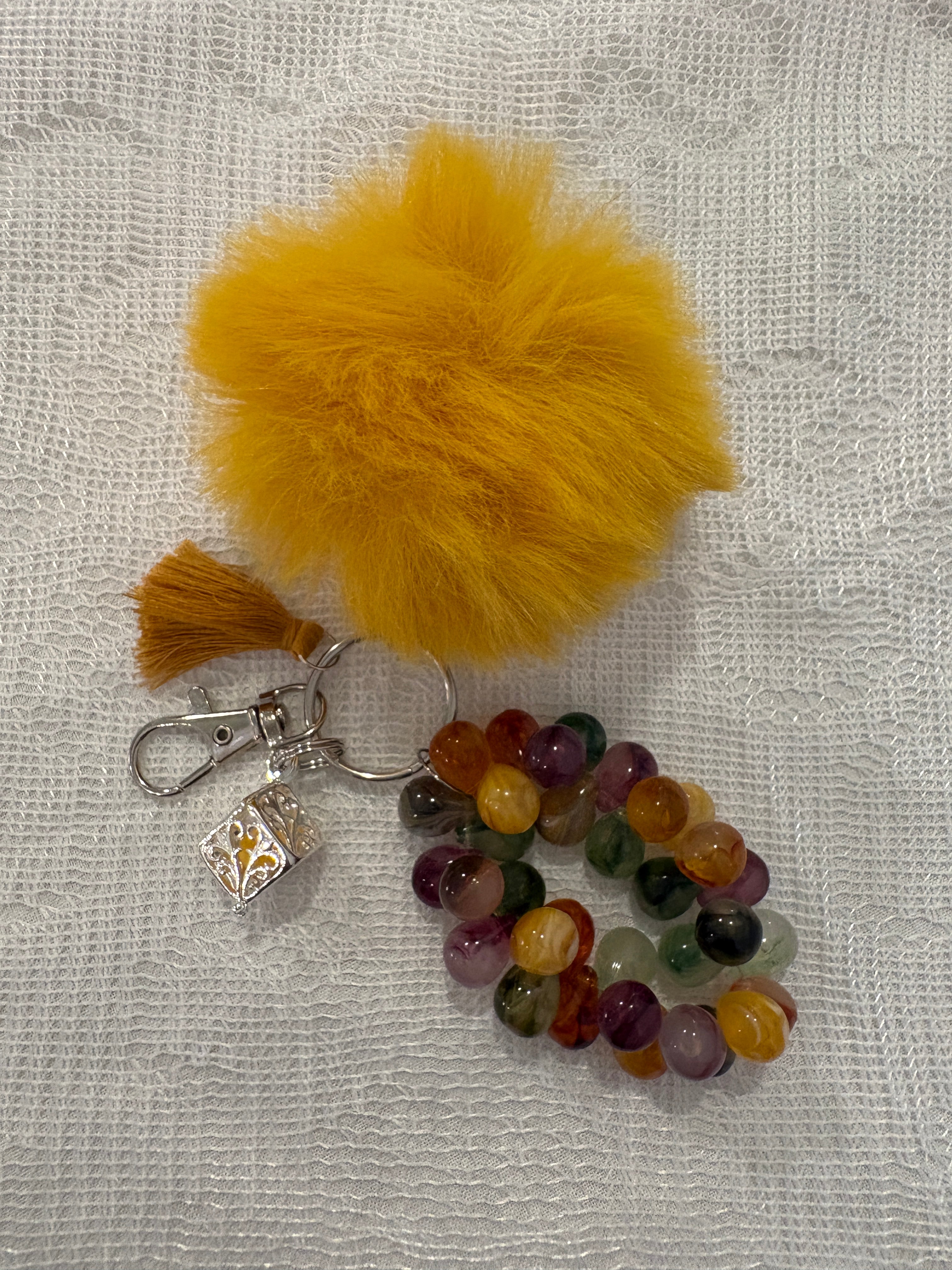 Multi tear drop shaped beaded diffuser wristlet/keychain